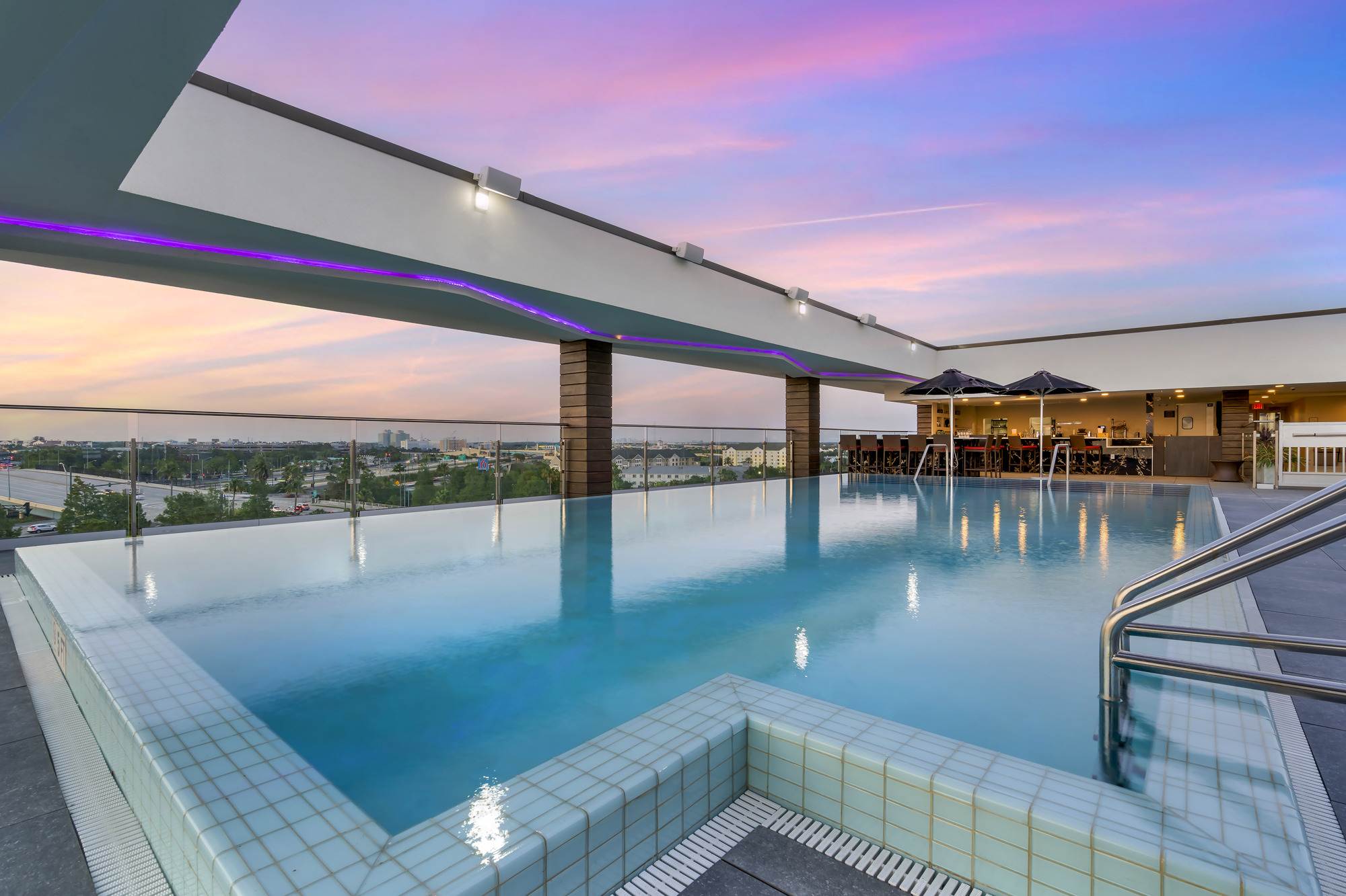 Cambria Hotel